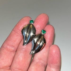 Vintage, silver tone leaf earrings with green stone.